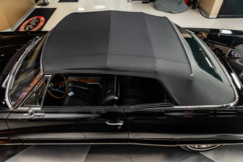 1965 Pontiac Bonneville 110