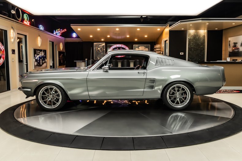 1967 Ford Mustang 19