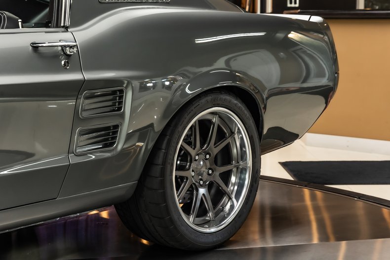 1967 Ford Mustang 30