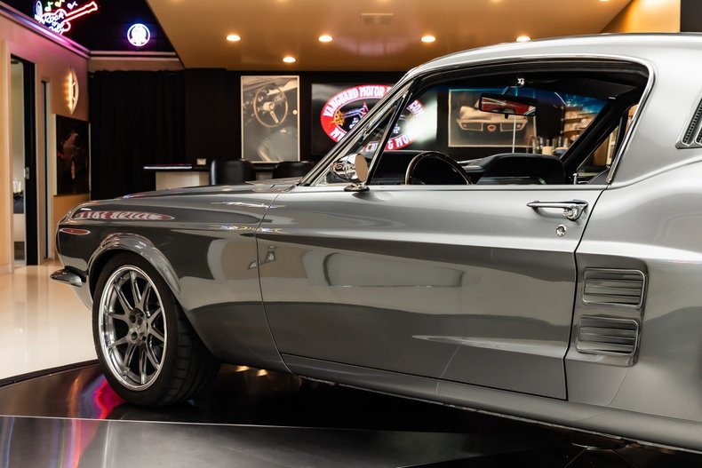 1967 Ford Mustang 34