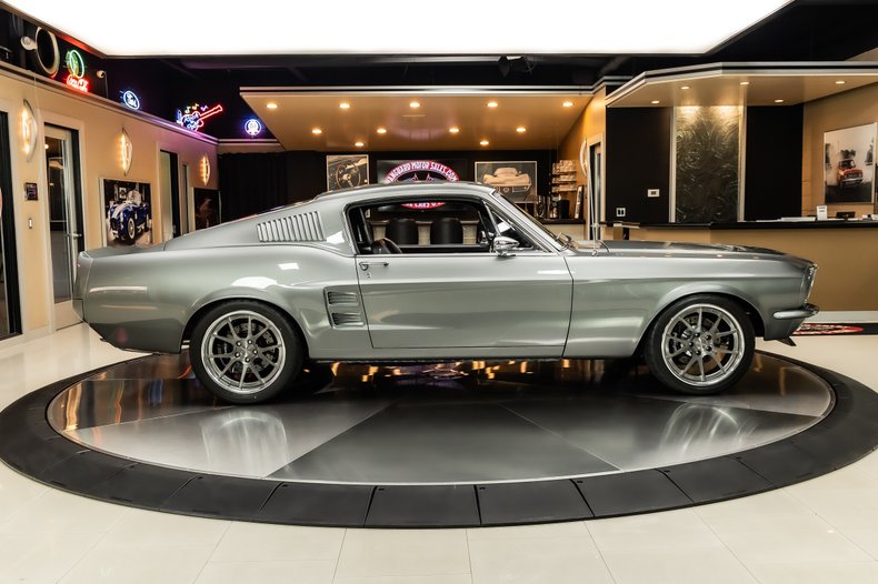 1967 Ford Mustang 12