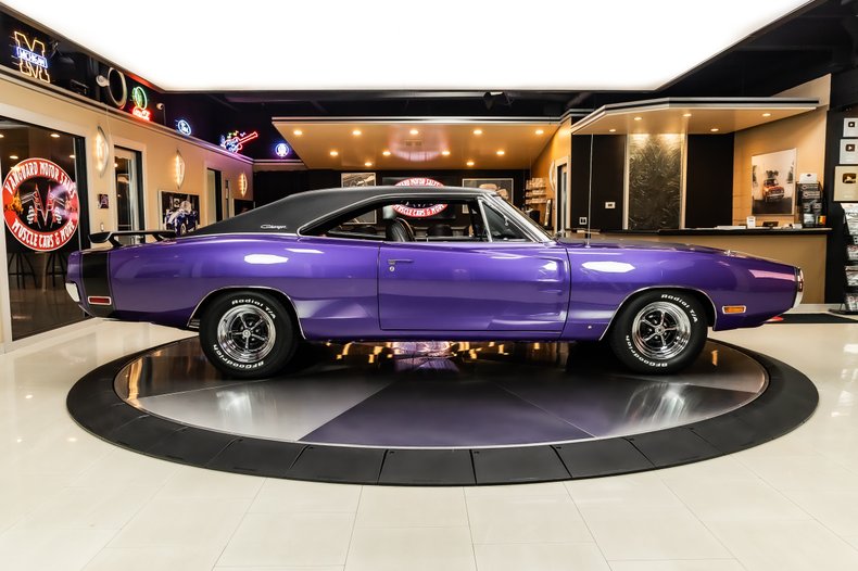 1970 Dodge Charger 13