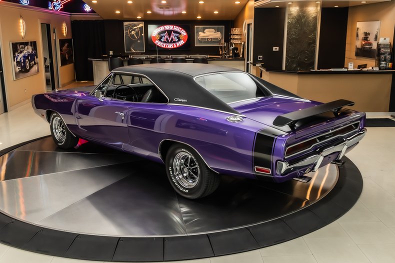 1970 Dodge Charger 32