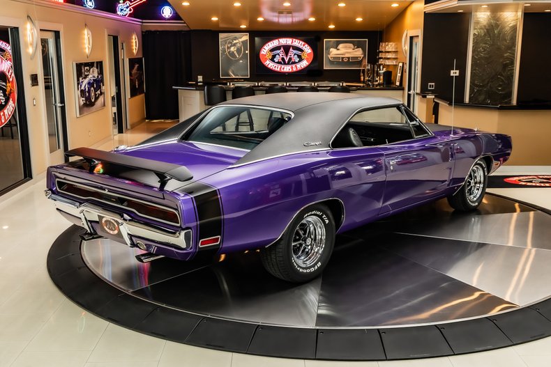 1970 Dodge Charger 25