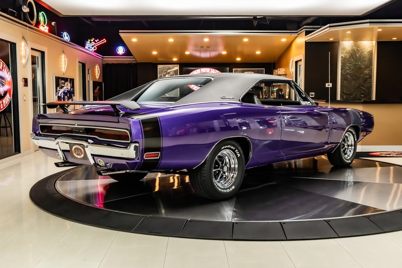 1970 Dodge Charger 23