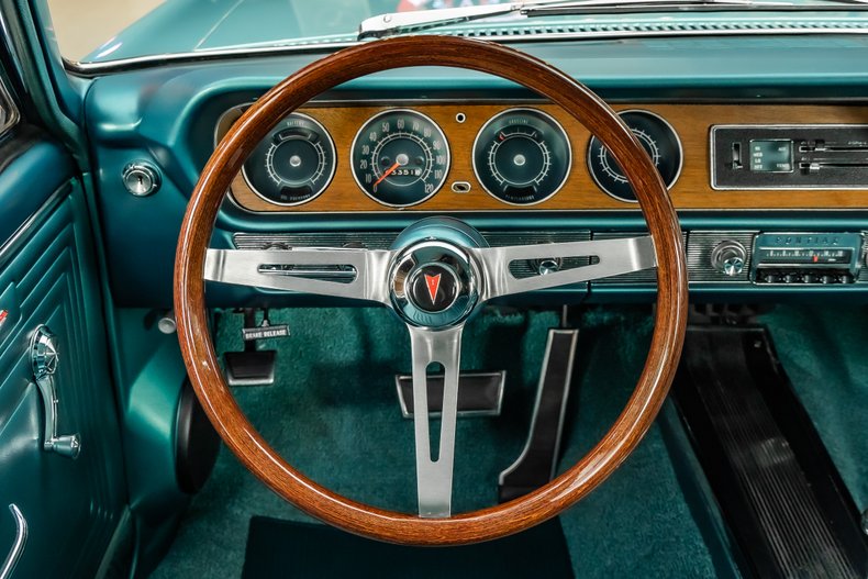 1965 Pontiac GTO 64