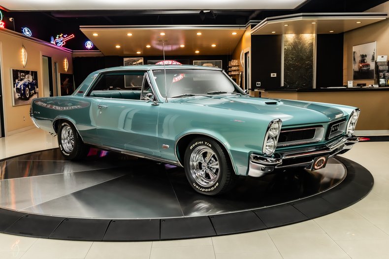 1965 Pontiac GTO 10