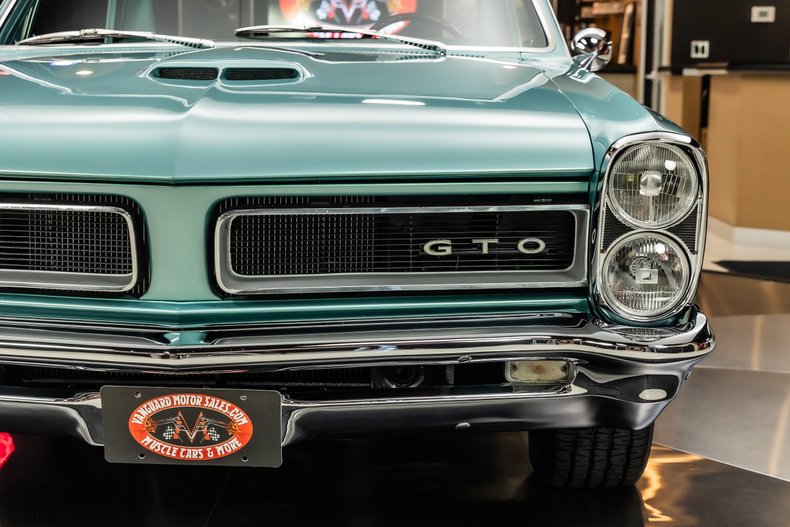 1965 Pontiac GTO 29