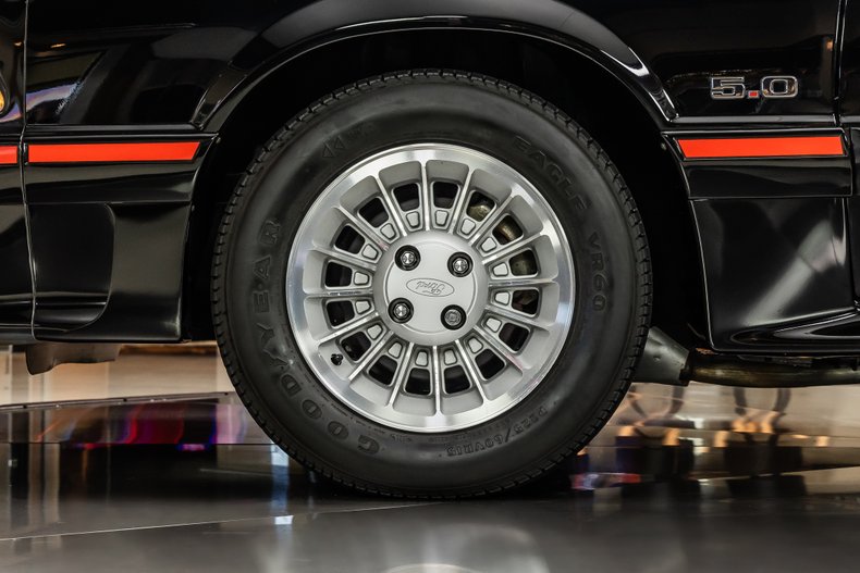 1987 Ford Mustang 52