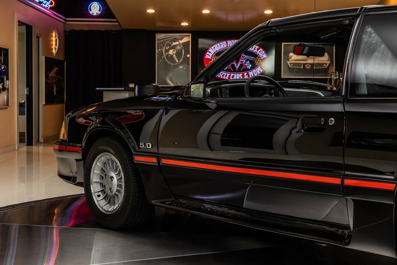 1987 Ford Mustang 37