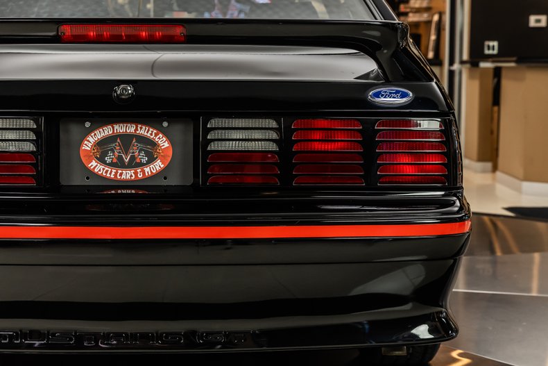 1987 Ford Mustang 43