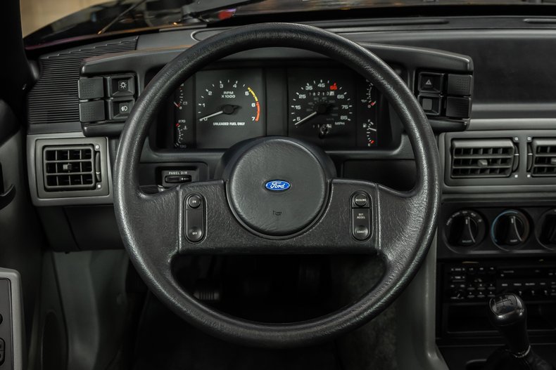 1987 Ford Mustang 65