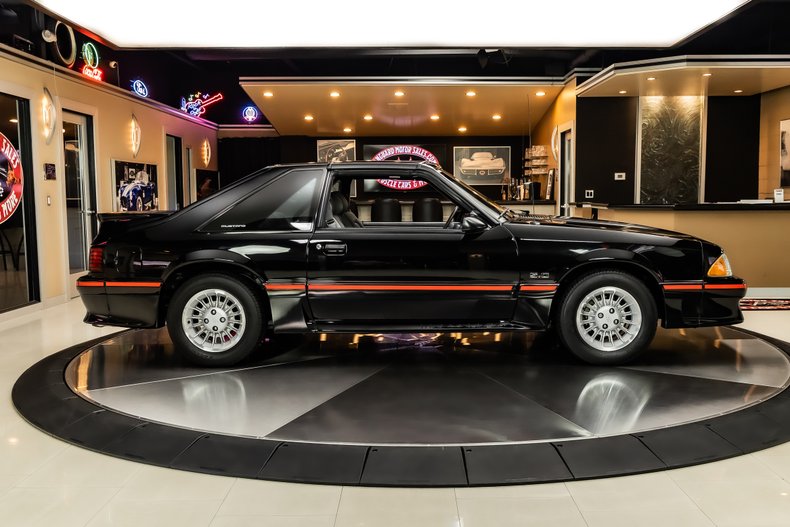1987 Ford Mustang 13