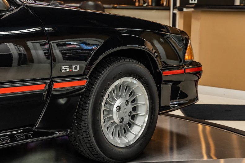 1987 Ford Mustang 46