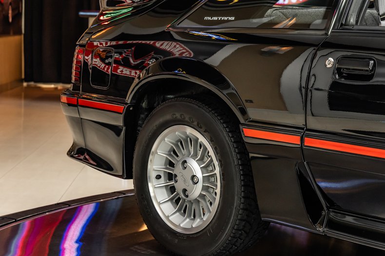 1987 Ford Mustang 25