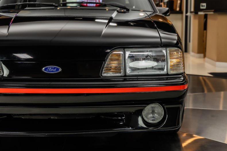 1987 Ford Mustang 30