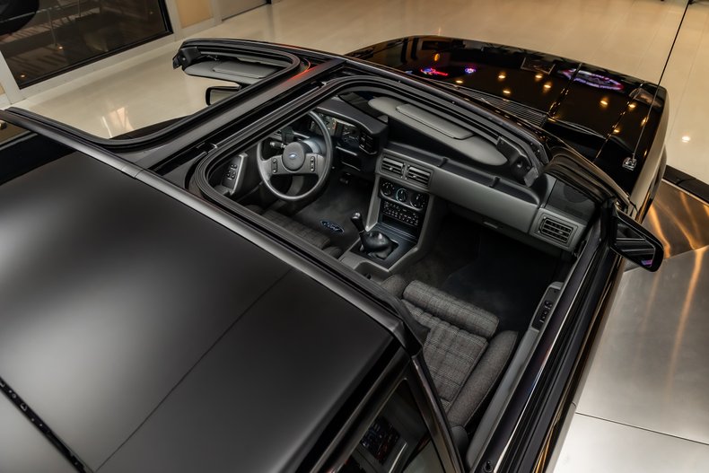 1987 Ford Mustang 84