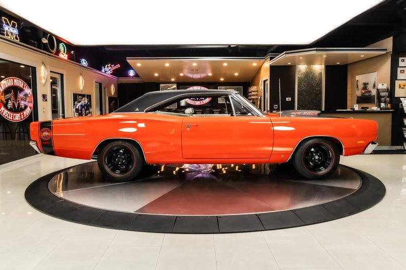 1969 Dodge Coronet 12