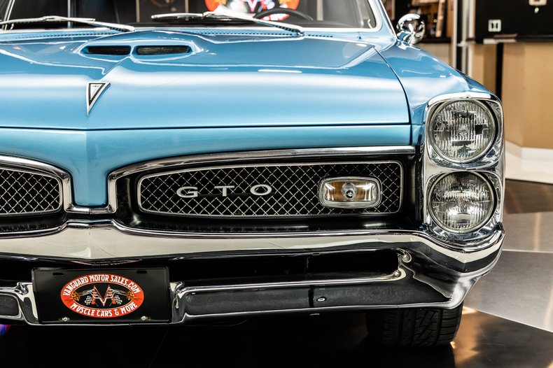 1967 Pontiac GTO 29