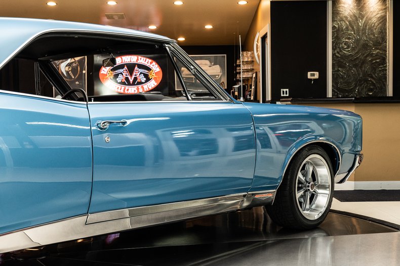 1967 Pontiac GTO 44