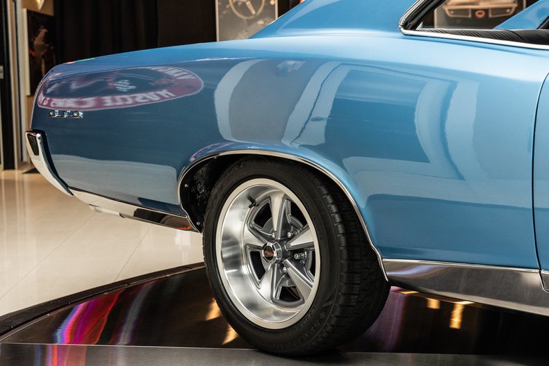 1967 Pontiac GTO 24