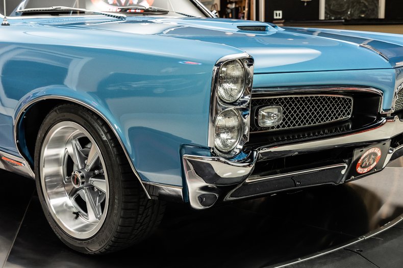 1967 Pontiac GTO 22