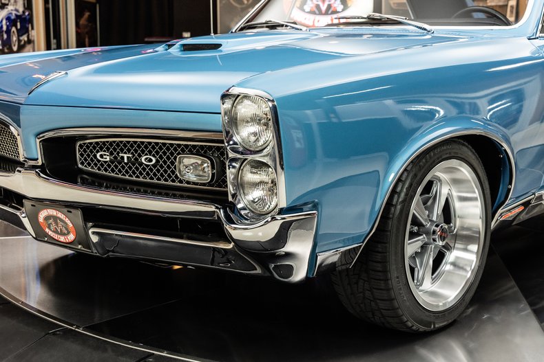 1967 Pontiac GTO 30