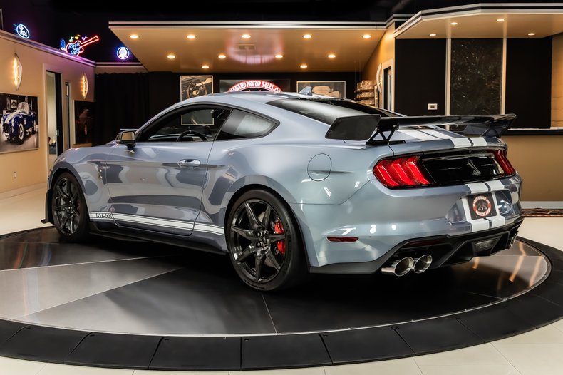 2022 Ford Mustang 16