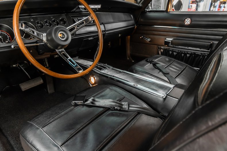 1968 Dodge Charger 71