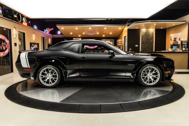 2023 Dodge Challenger 11
