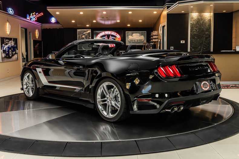 2017 Ford Mustang 17
