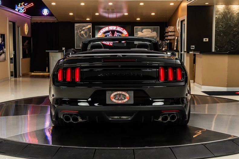 2017 Ford Mustang 15