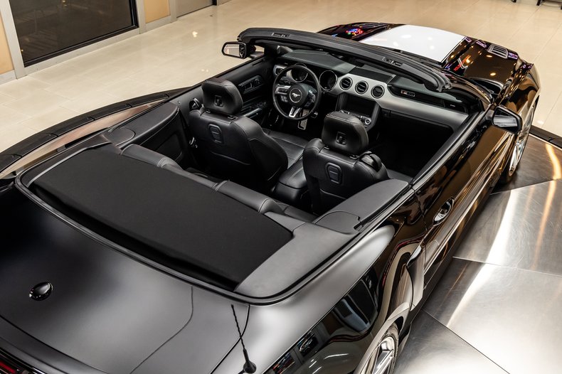 2017 Ford Mustang 83
