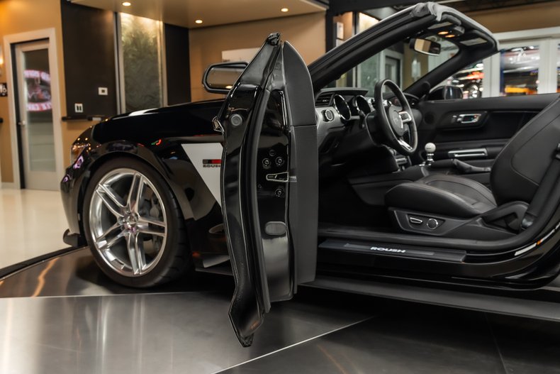2017 Ford Mustang 55