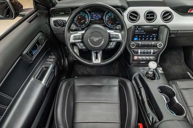 2017 Ford Mustang 62