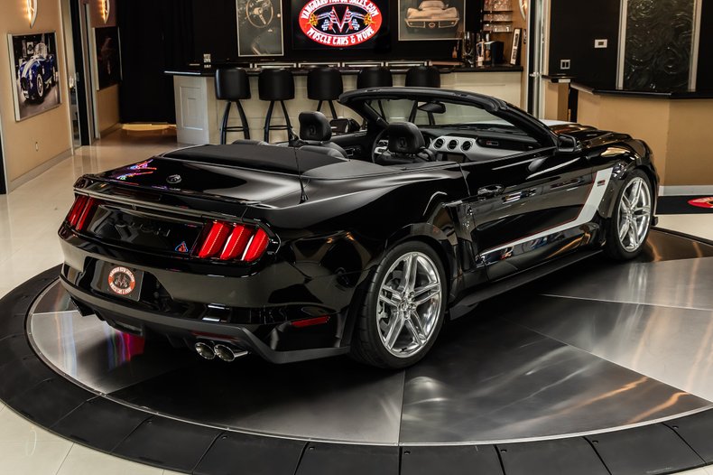 2017 Ford Mustang 14