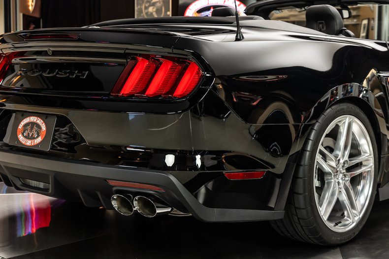 2017 Ford Mustang 43