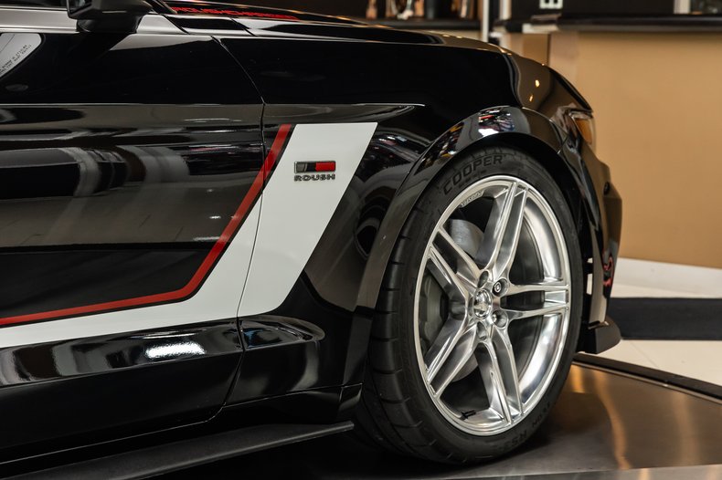 2017 Ford Mustang 45