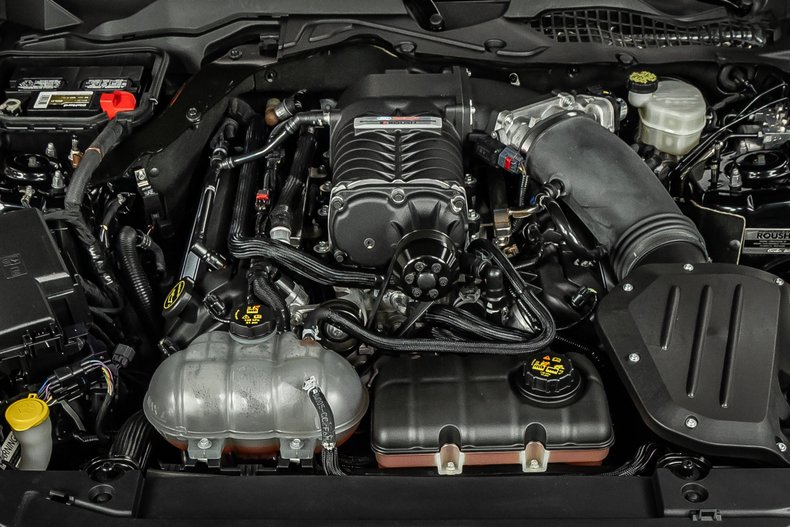2017 Ford Mustang 103