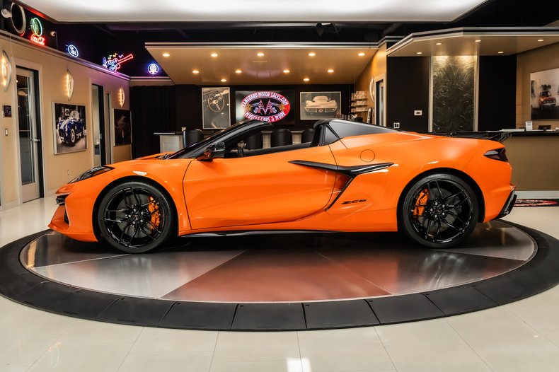 2025 Chevrolet Corvette 17