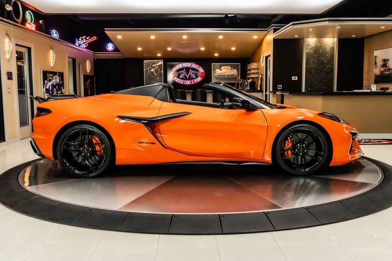 2025 Chevrolet Corvette 10