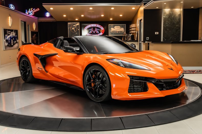 2025 Chevrolet Corvette 8