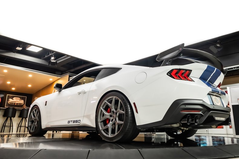 2025 Ford Mustang 48