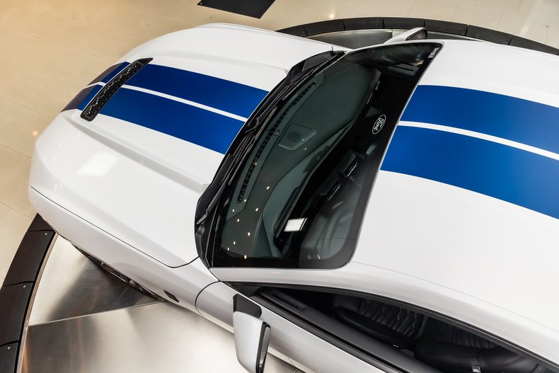 2025 Ford Mustang 36