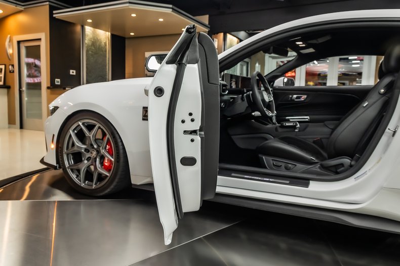 2025 Ford Mustang 53