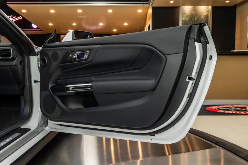 2025 Ford Mustang 75