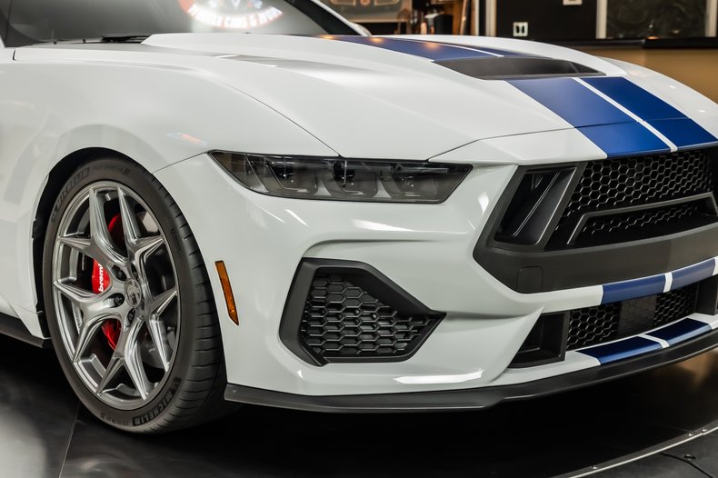 2025 Ford Mustang 20