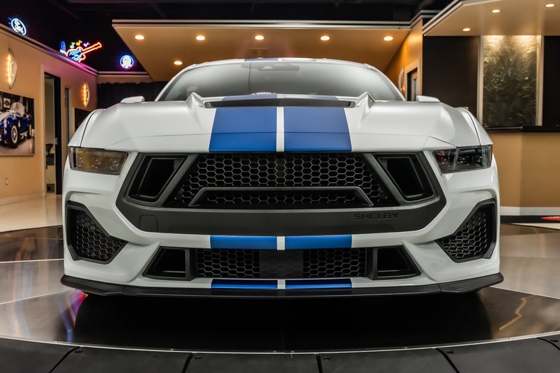 2025 Ford Mustang 100