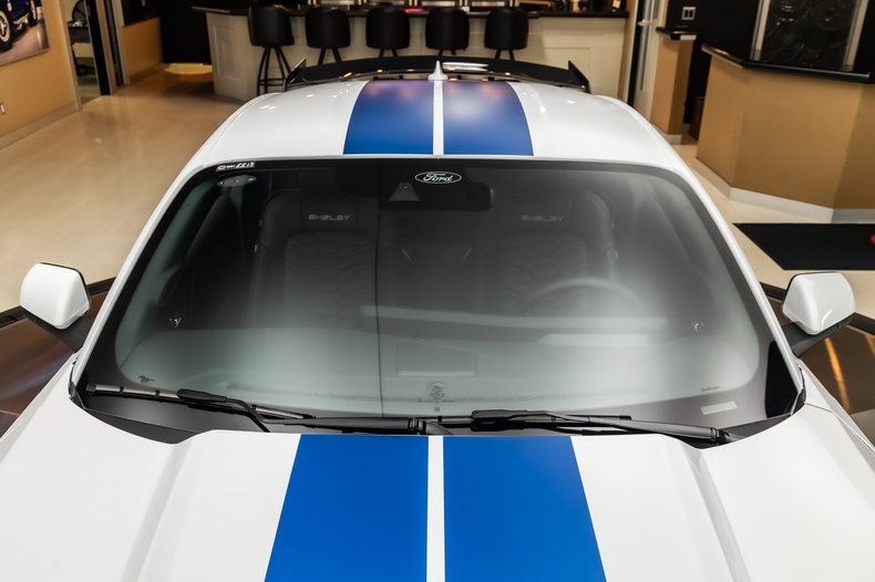 2025 Ford Mustang 25