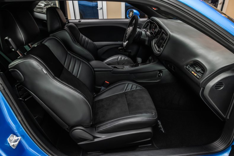 2023 Dodge Challenger 76